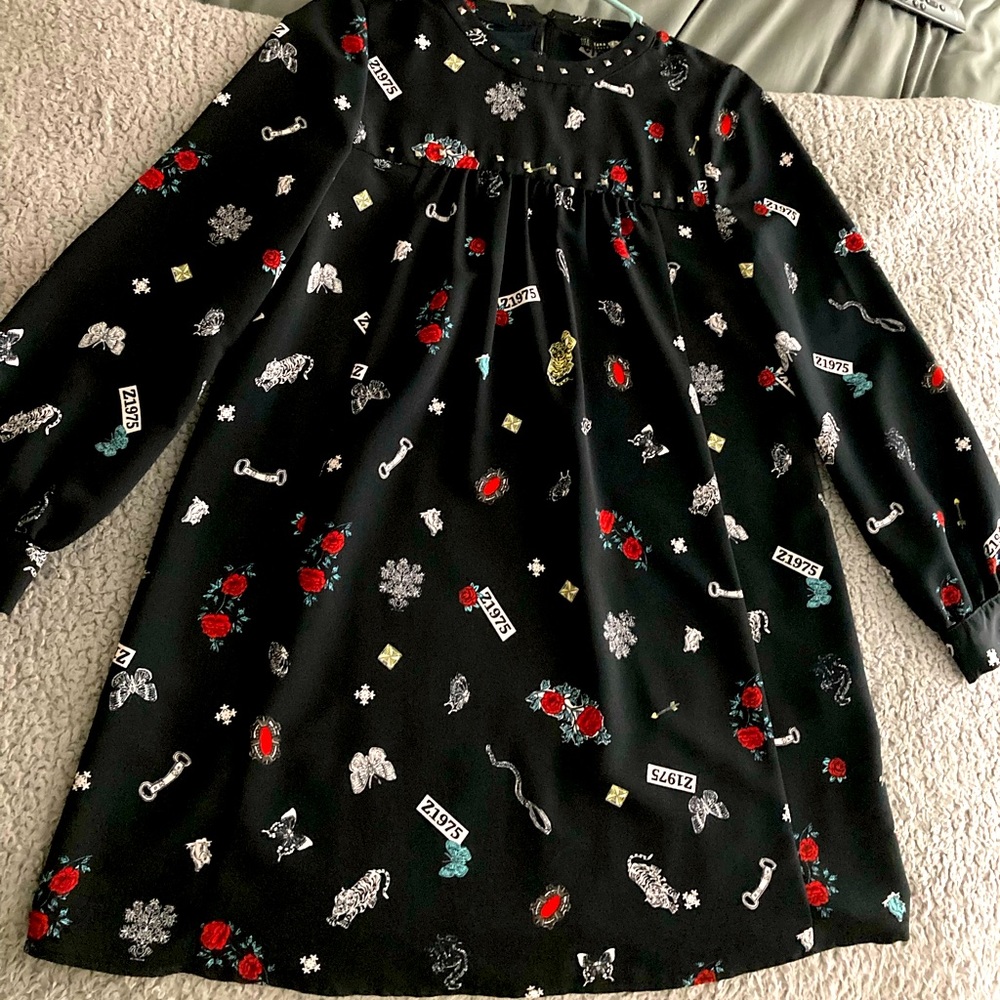 Zara tunic. Size small. Long sleeves.